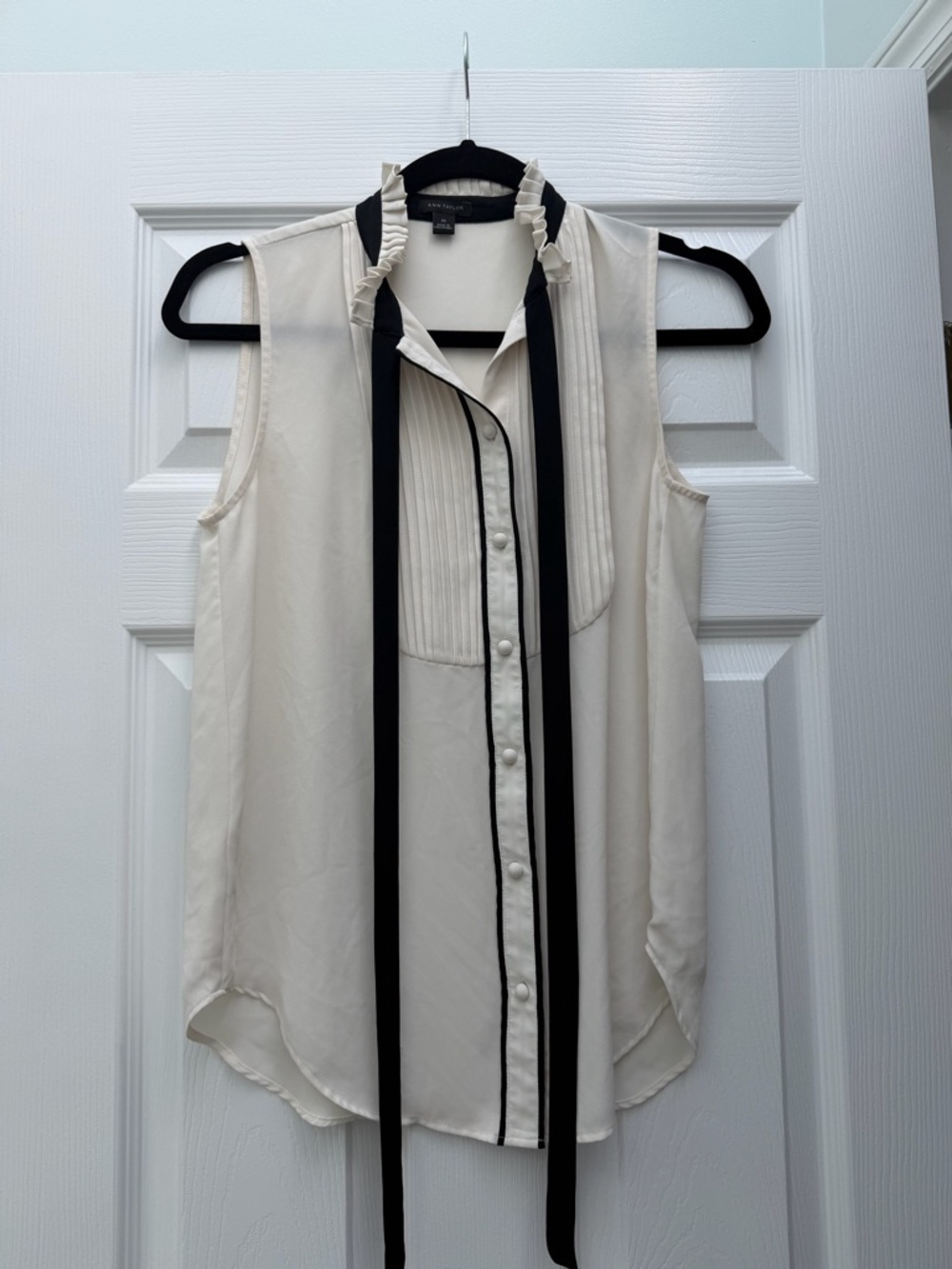 Ann Taylor Cream and Black Sleeveless Blouse with Ruffle and Black Tie Detail